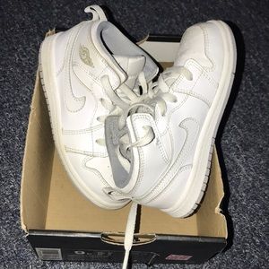 All white air Jordan 1